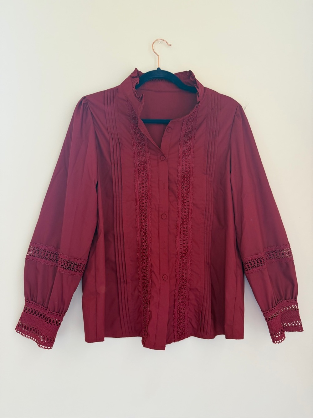 Womens Burgundy Lace-Trim Button Front Blouse